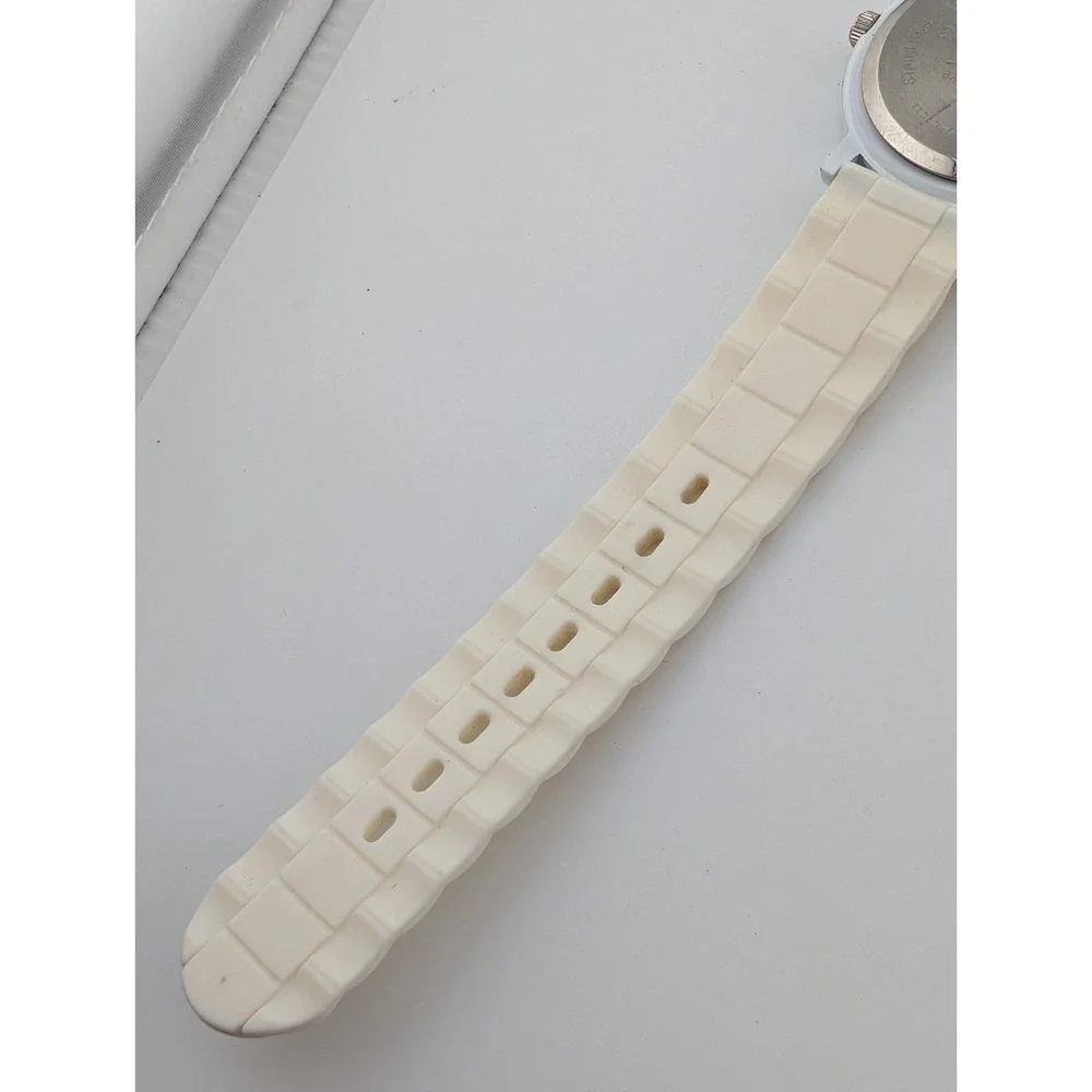 Aeropostale Watch Women 38mm Case White Silicone Band-‎ New Battery